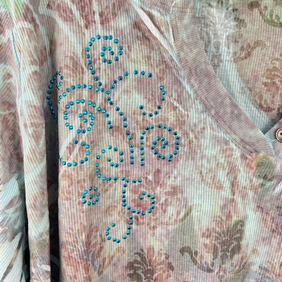 Unity World Wear Womens 3X Floral Print Henley With Button Accents & Pocket - Picture 6 of 9